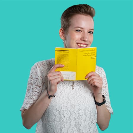 Chiara Kruse – Jr. Commerce Editor